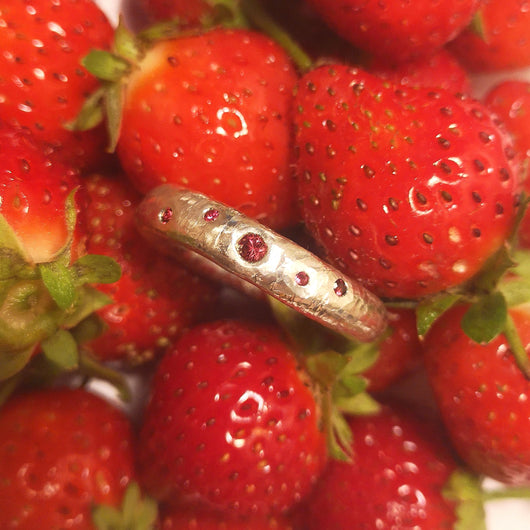 Fruity Twist - Strawberry Spinels - Textured Band